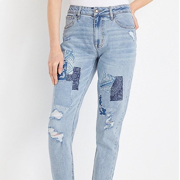 NWT Maurices Tapered 90s High Rise Patchwork Ankle Jeans Sizes 6 - 14 - Picture 1 of 5